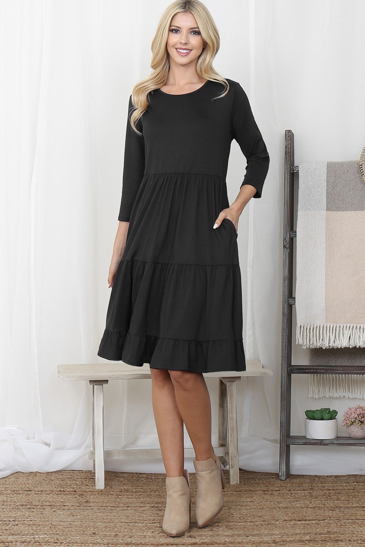 Kiara Dress in Black- Misses (S)