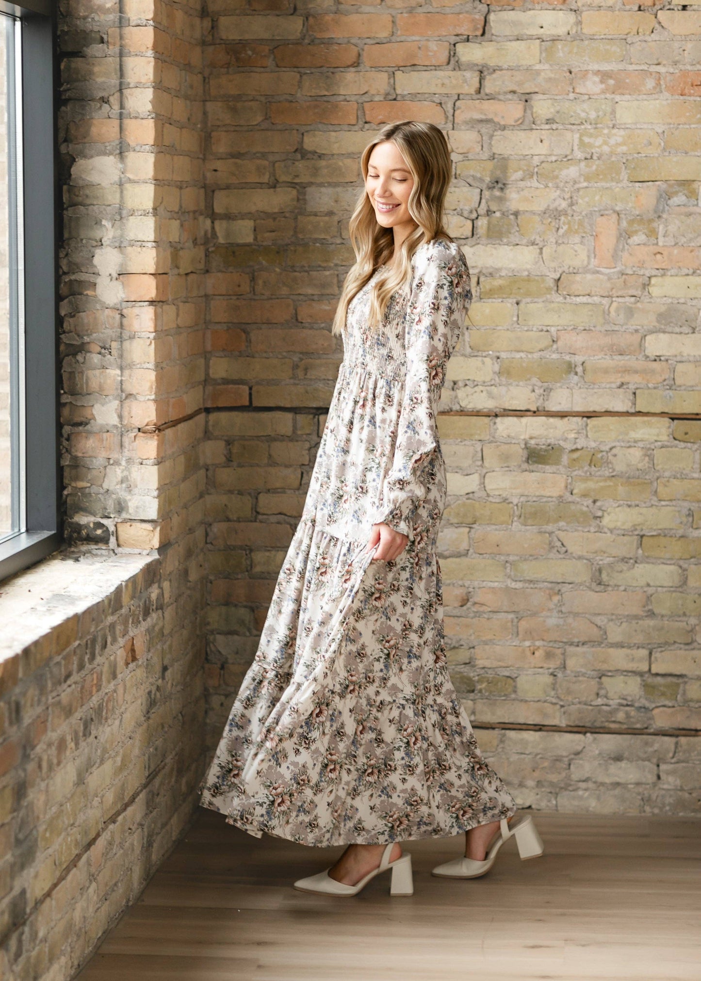 Gia Maxi Dress in Ivory Multi- Misses, Plus and Extended Plus (S,M,3X,4X)