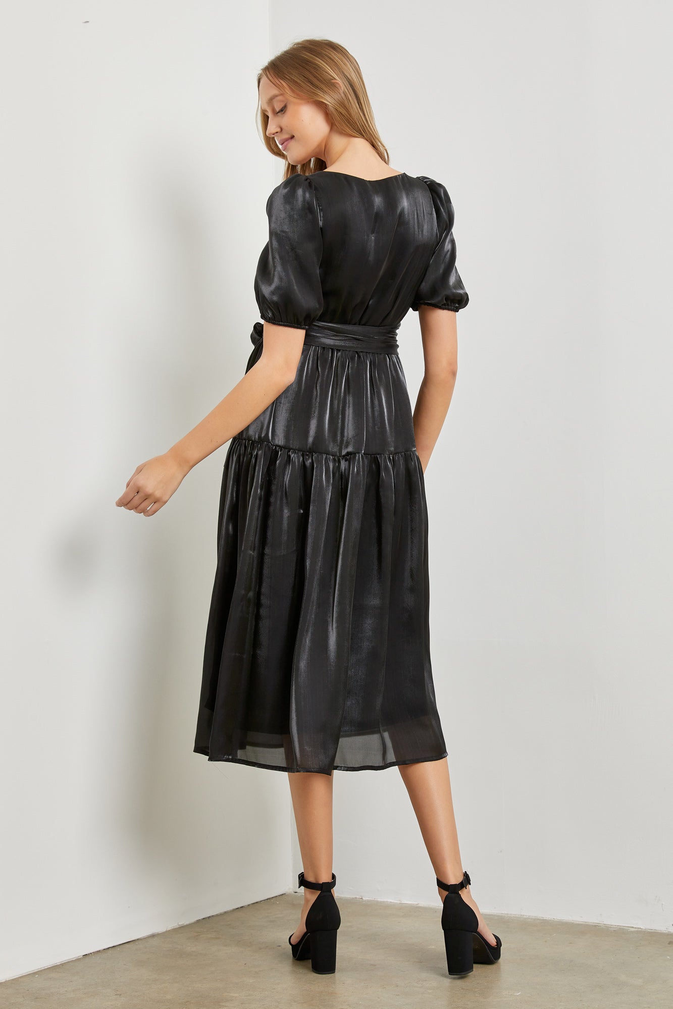 Sweetheart Dress in Black- Plus (1X-3X)