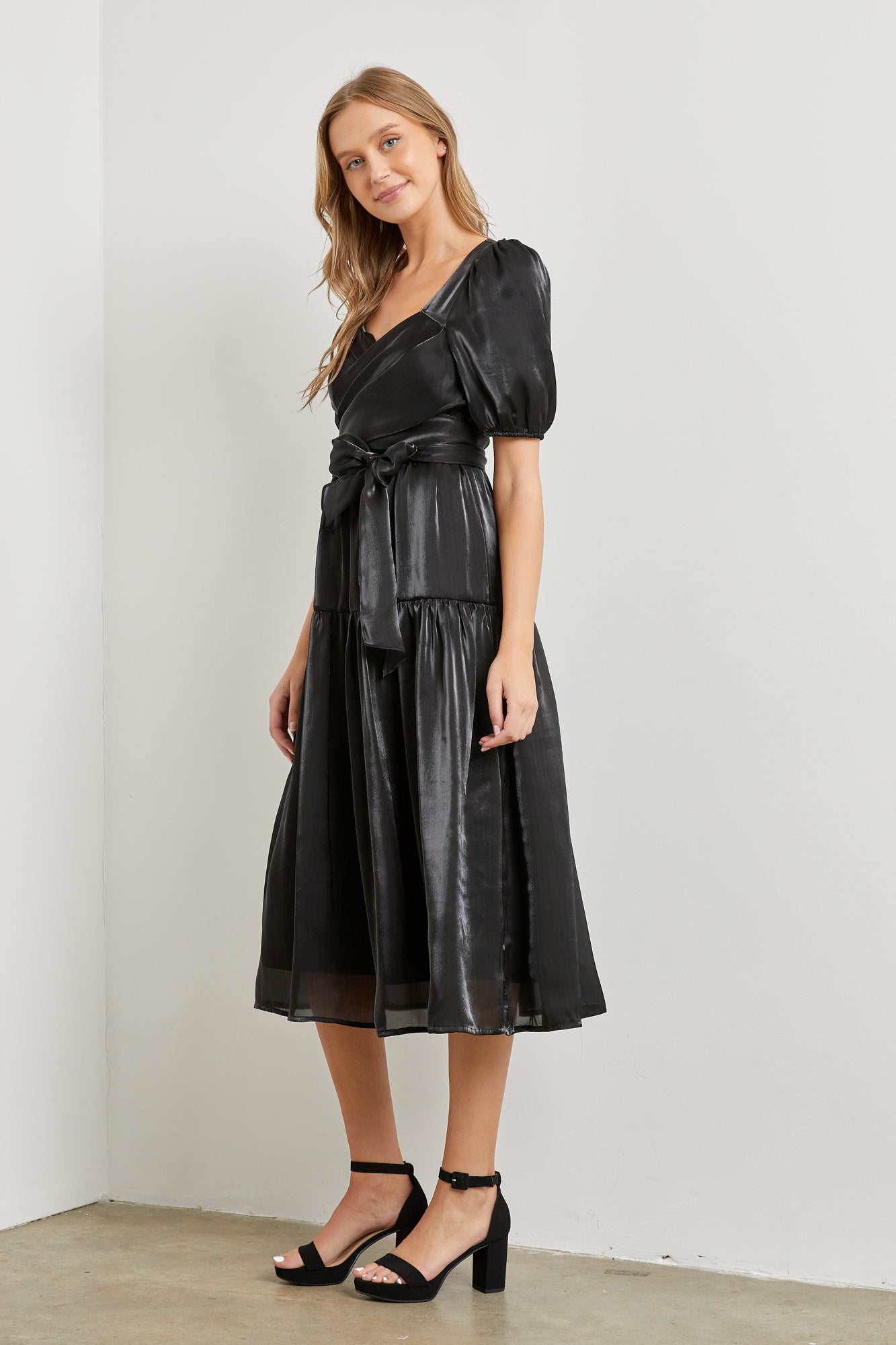 Sweetheart Dress in Black- Plus (1X-3X)