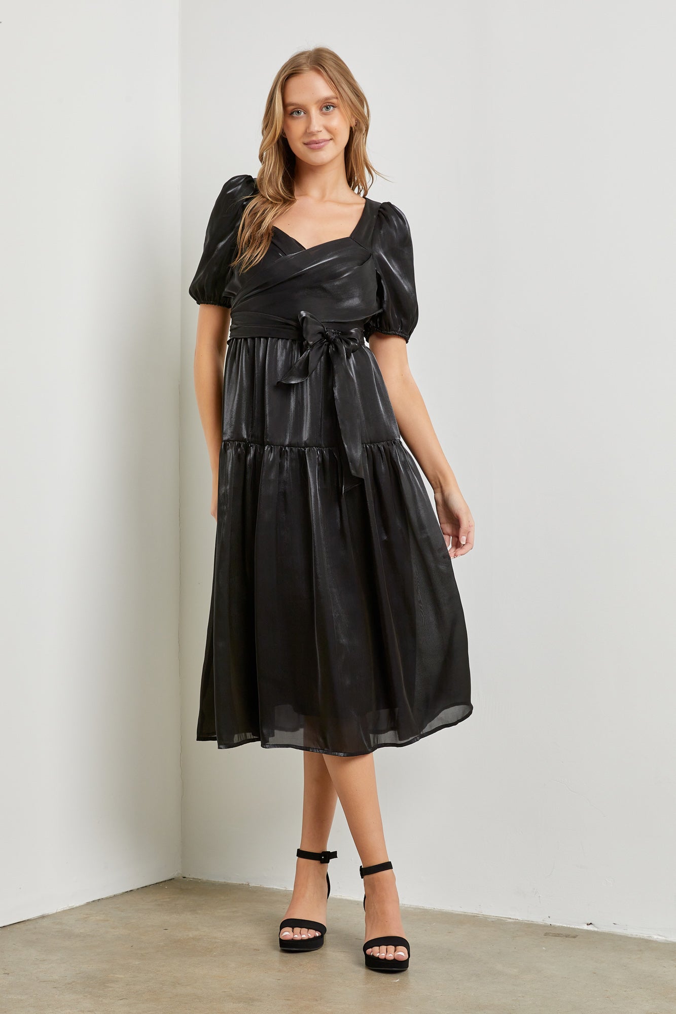 Sweetheart Dress in Black- Plus (1X-3X)
