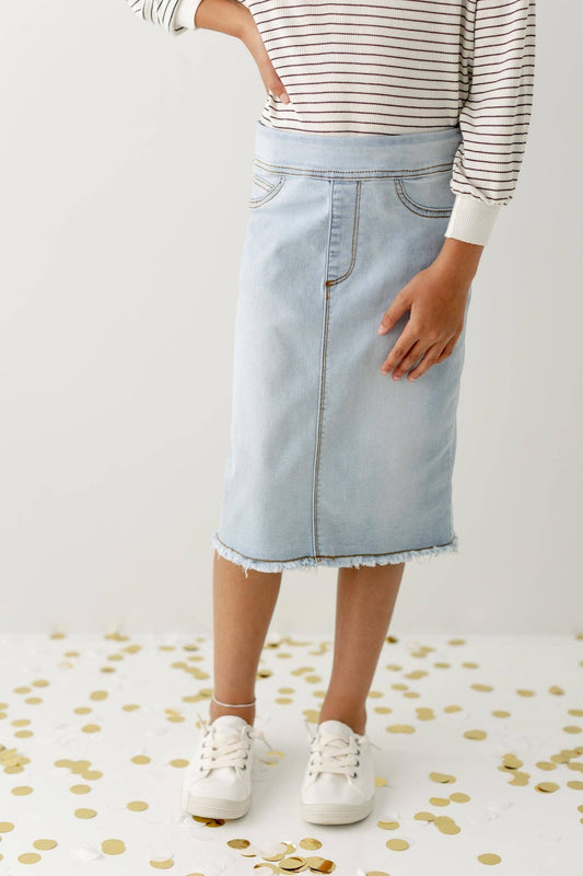 Sara Classic Denim Skirt in Light Wash- Girls & Tween (6-16)