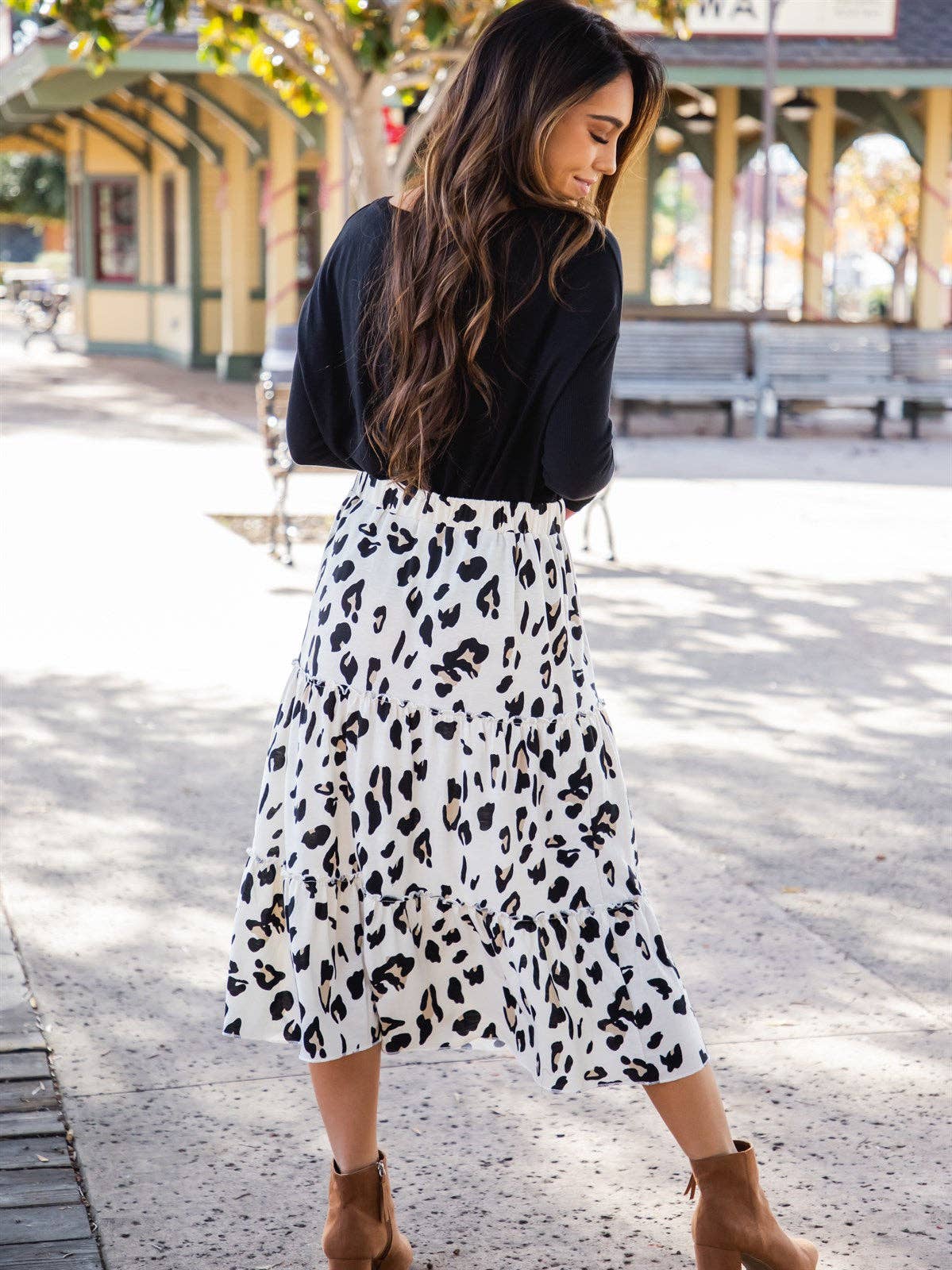 Amara Animal Skirt in Leopard Cream- Misses (S-XL)