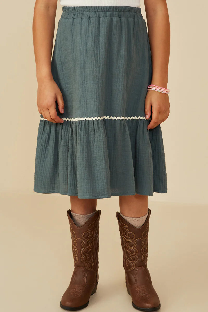 Luisa Skirt in Green- Girls/Tween (XL 13/14)