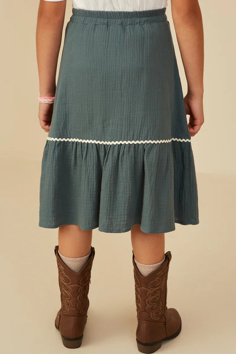 Luisa Skirt in Green- Girls/Tween (XL 13/14)