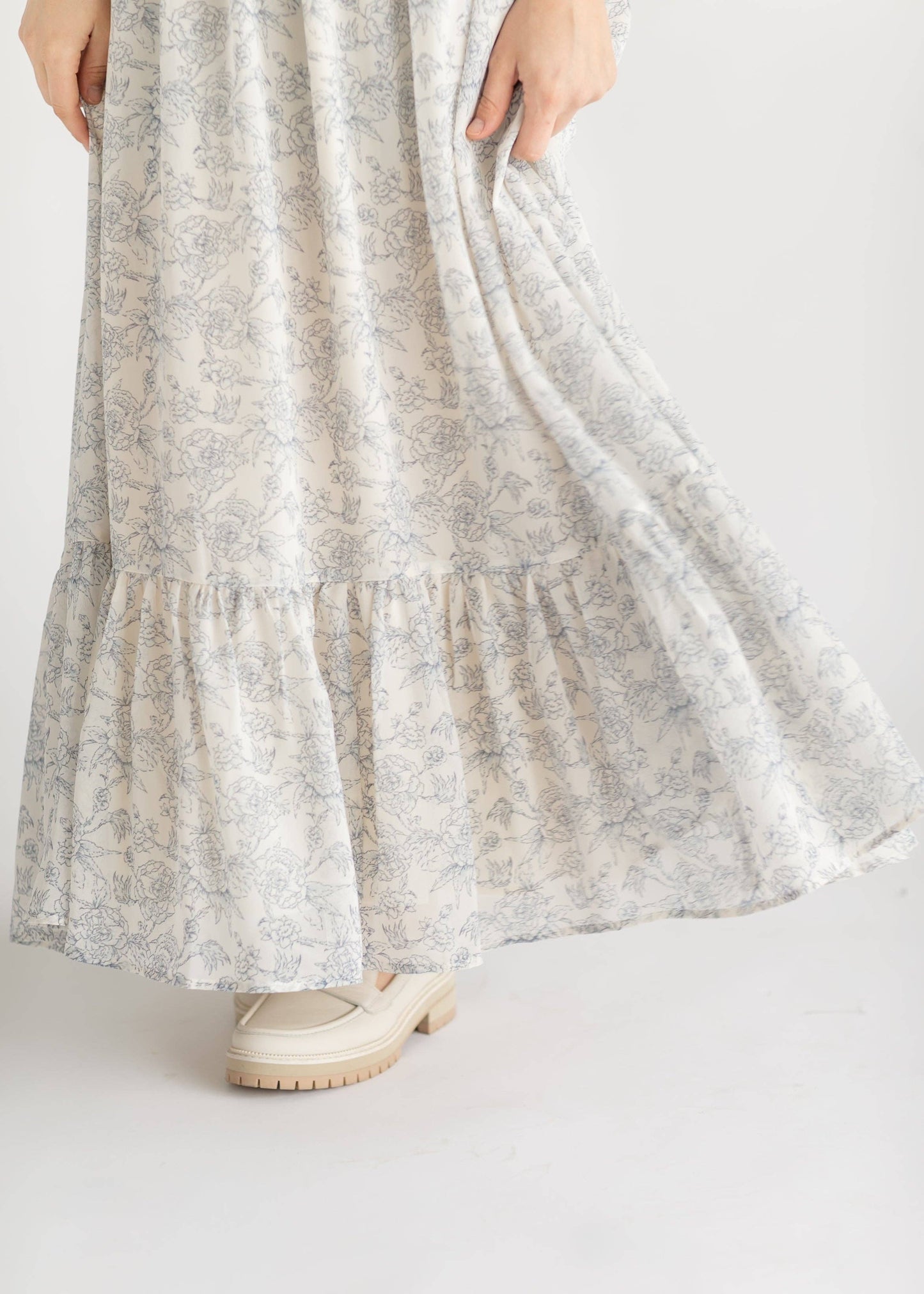 Eden Floral Dress in Cream- Misses (XS,L)