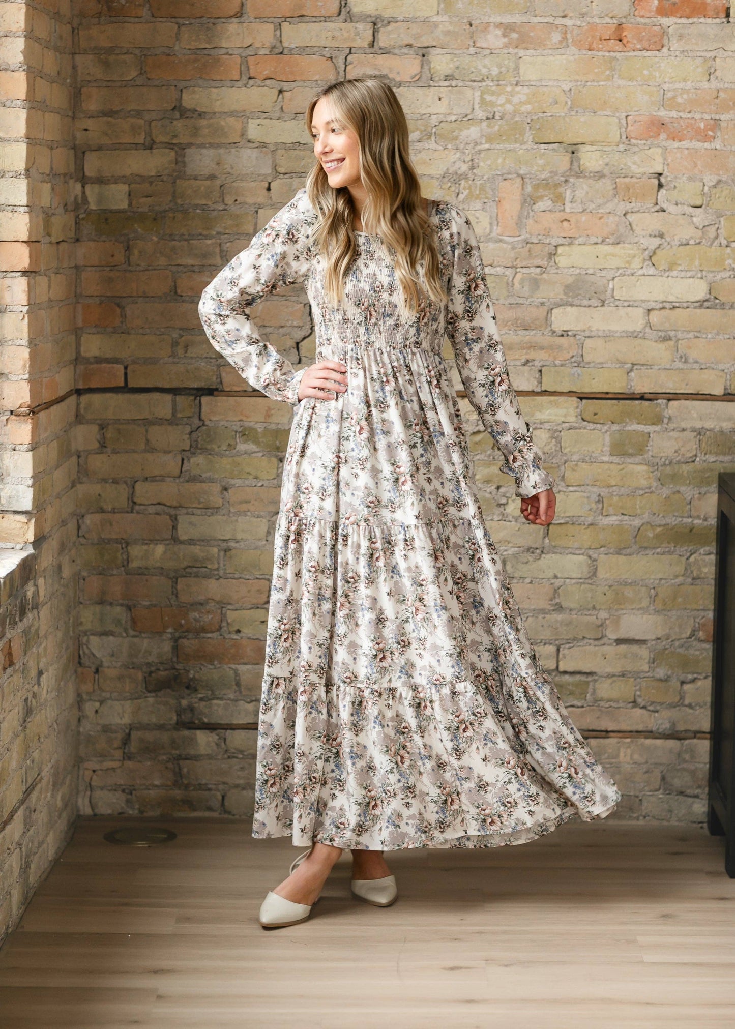 Gia Maxi Dress in Ivory Multi- Misses, Plus and Extended Plus (S,M,3X,4X)