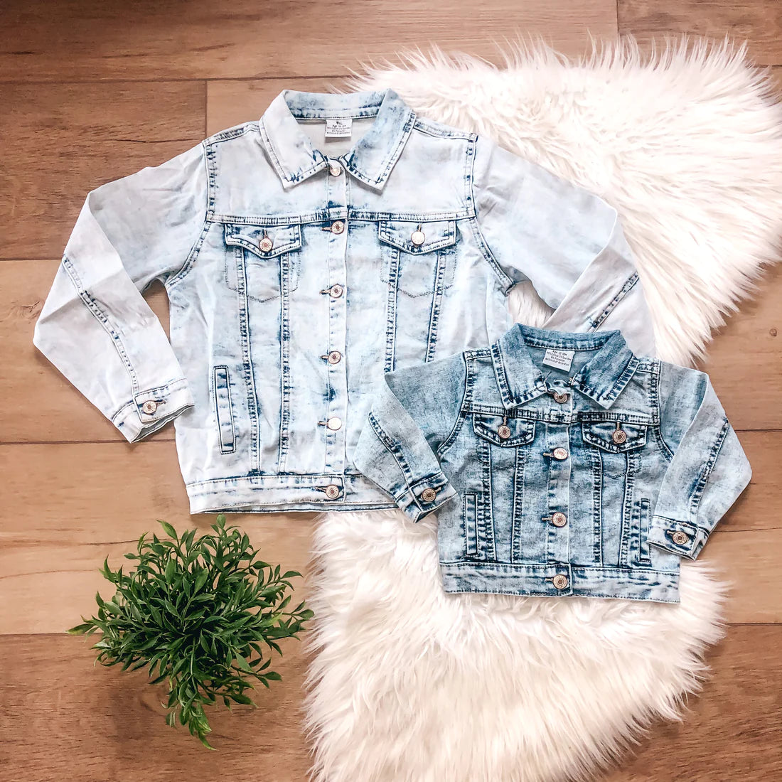 Denim Jacket in Acid Washed- Tween (7/8-14/16)