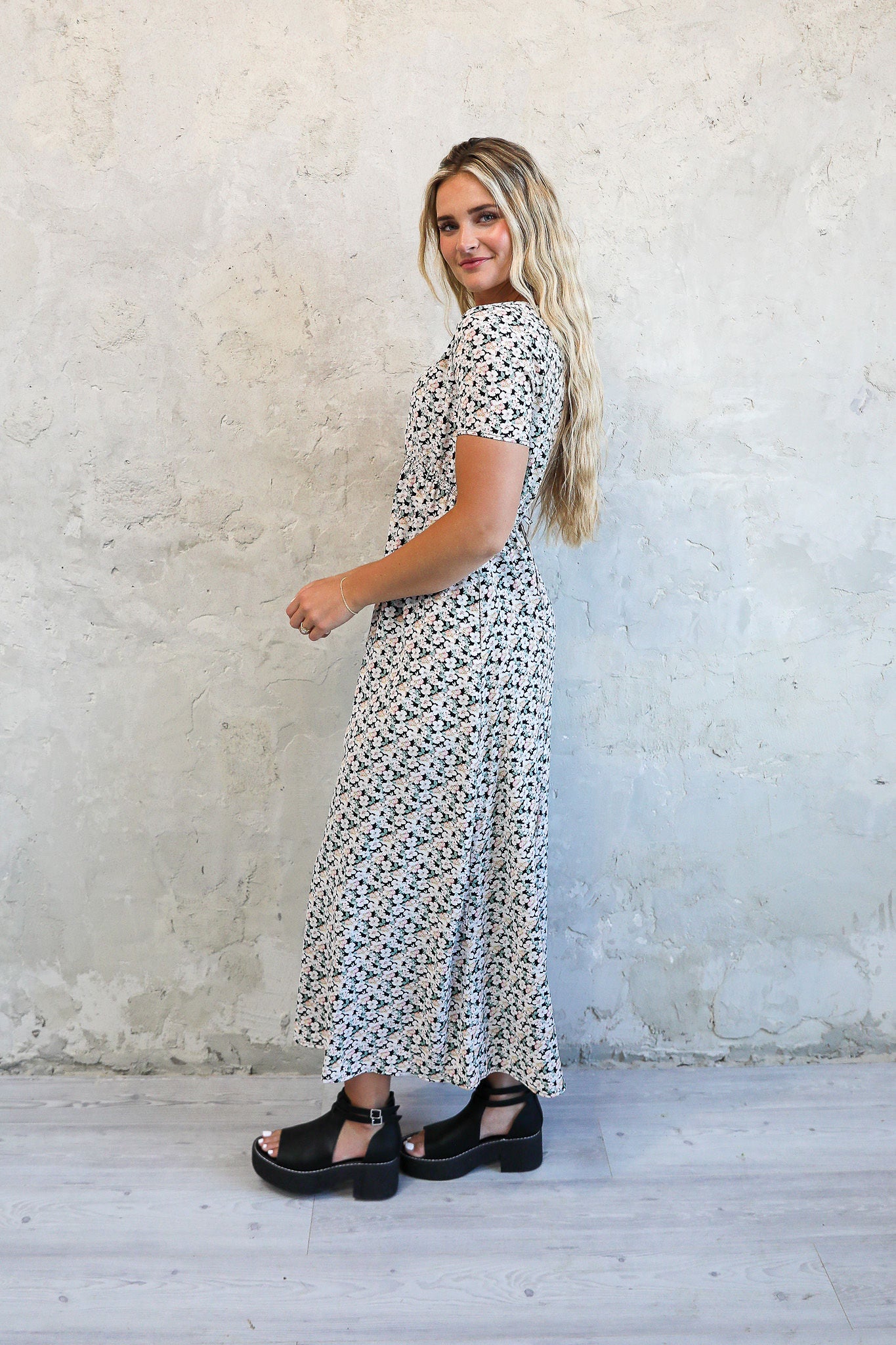 Tullulah Dress in Sage Hibiscus- Misses & Plus (S-4X)