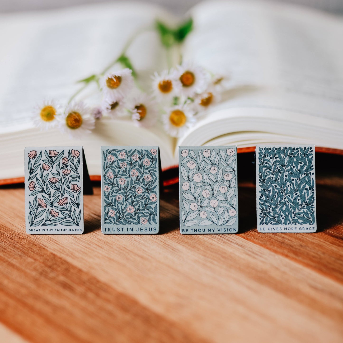 Hymns & Florals Magnetic Bookmark Set