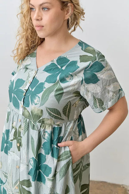 Solea Dress in Sage Multi- Plus (1X-3X)