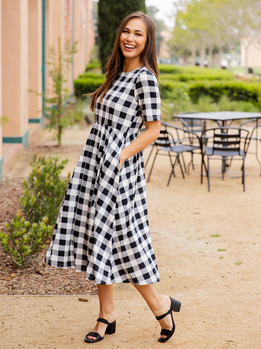 Blakely Dress in Black/White- Misses (M,XL)