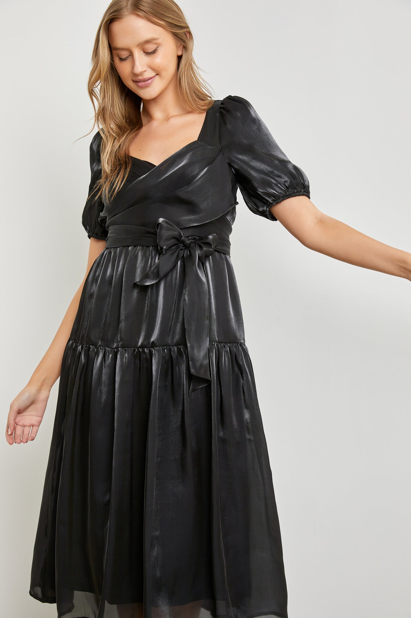 Sweetheart Dress in Black- Plus (1X-3X)