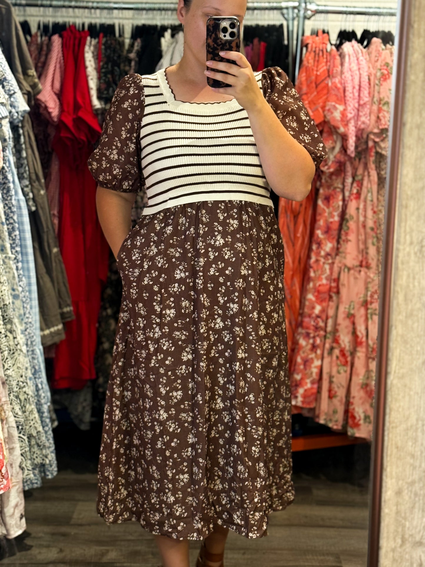 Elowen Dress in Dark Brown Multi- Misses (S-XL)