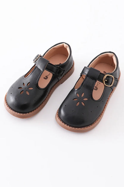 Vintage Appleseed Mary Jane Shoes in Black- Girls (6-12)