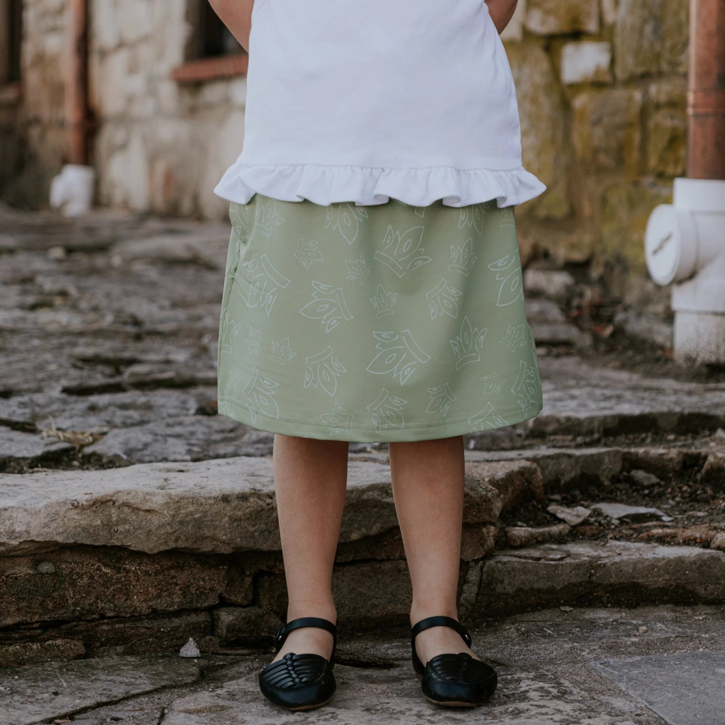 Princess Youth Mod Skirt in Once Upon A Bayou-Girls (M 8/10)