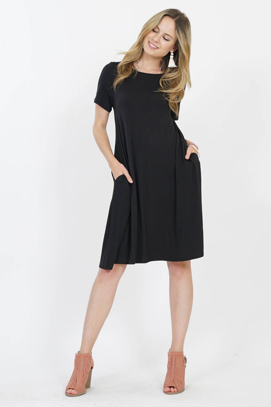 BLACK SHORT SLEEVE FLARED DRESS WITH SIDE POCKETS