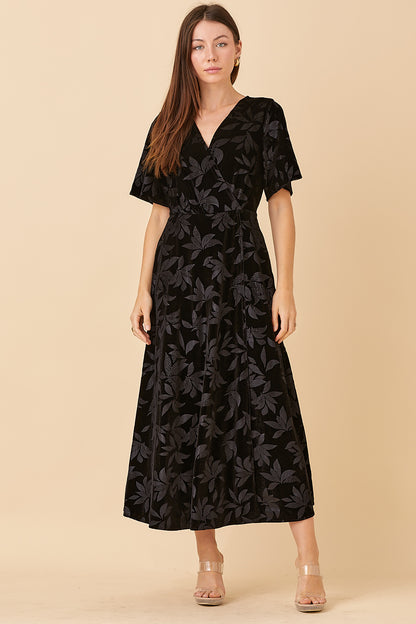 Leilana Dress in Black- Misses (S-L) and Plus (1X-3X)